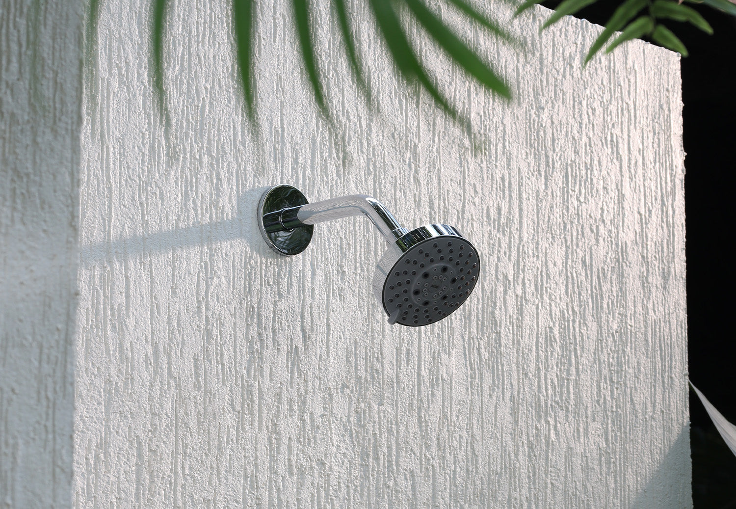 Cliq showerhead